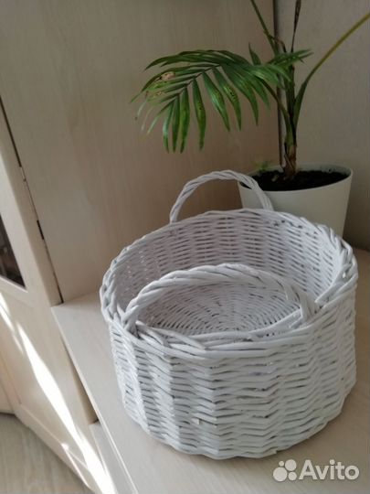 Корзина овальная плетеная ручной работы