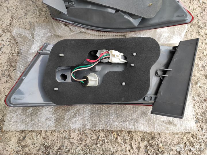 Фонарь задний наружный Hyundai Sonata 5 NF