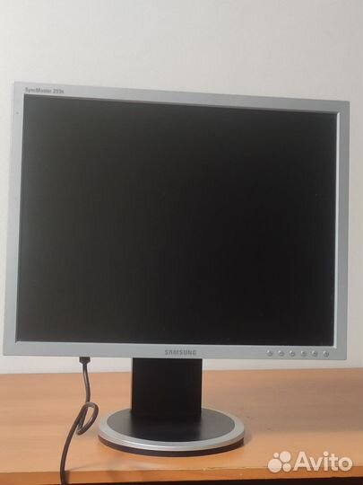 Монитор Samsung