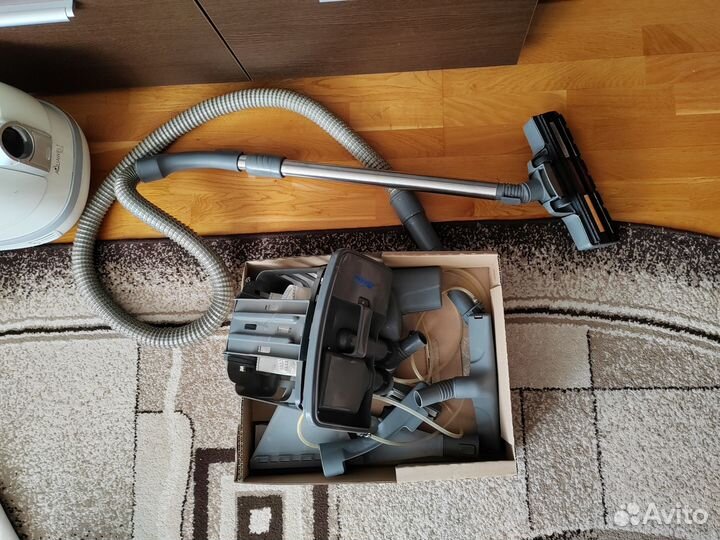 Корпус пылесоса zelmer и насадки