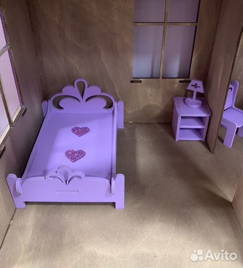 Домик кукольный