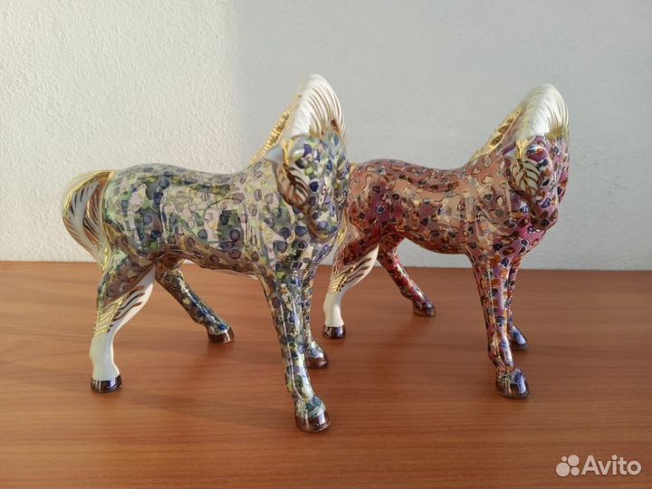 Фарфоровые статуэтки Конь-Огонь