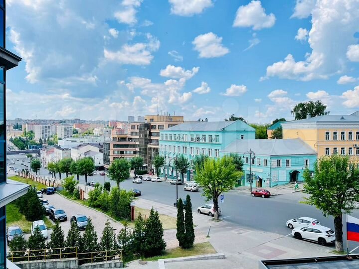 3-к. квартира, 70 м², 2/5 эт.