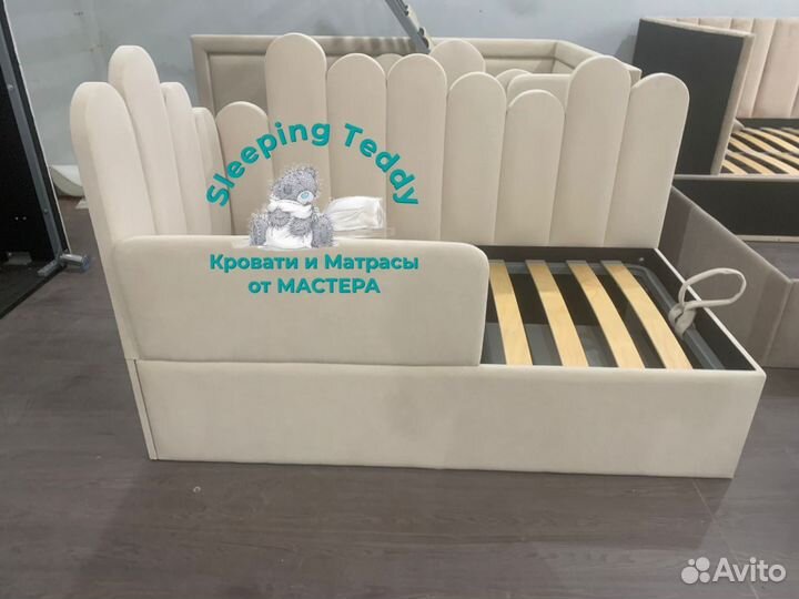 Детская кровать с ящиками