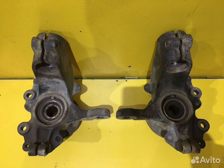 Кулак поворотный перед Ford Focus III 2010–2015