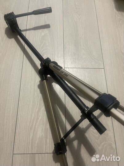 Штатив Velbon cx 200