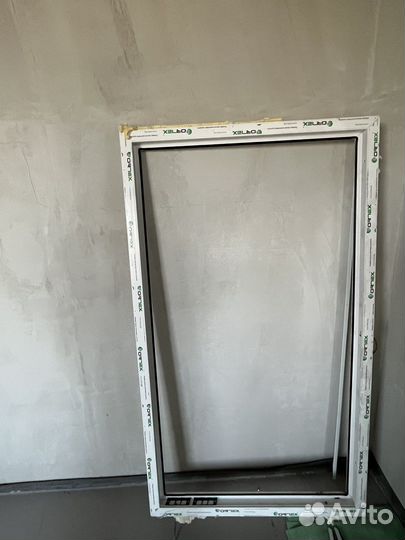 Пластиковая оконная рама Ortex и стекло