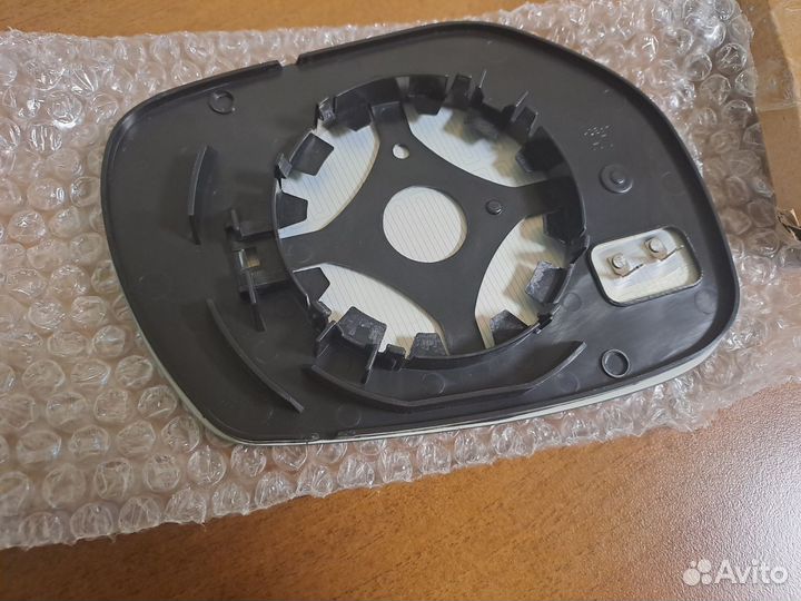 Зеркальный элемент левый для infiniti qx30 q50