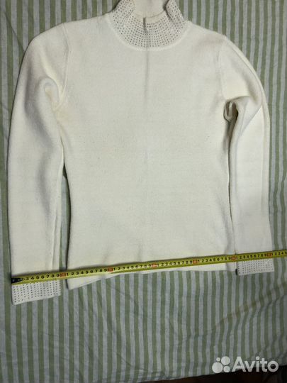 Свитер женский белый размер 48