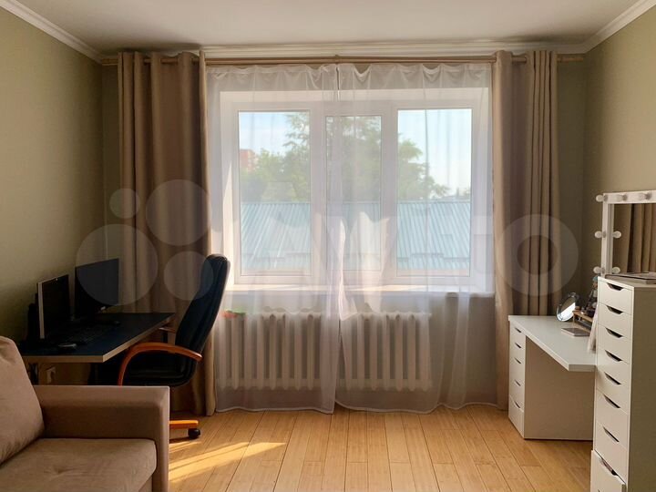 3-к. квартира, 117 м², 3/10 эт.