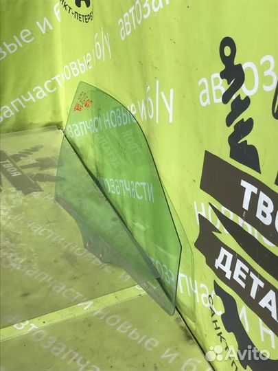 Стекло двери переднее правое Mazda 626 GE лифтбек