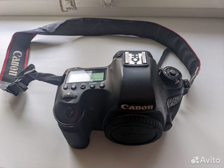 Зеркальный фотоаппарат canon 6D