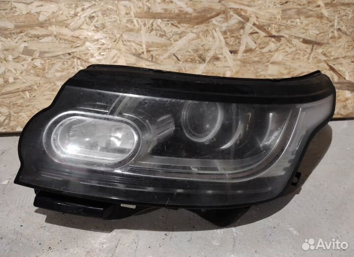 Фара левая битая Land Rover Range Rover 2014