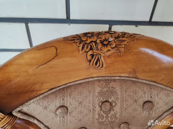 Мебель из натурального ротанга почти новая