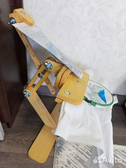 Станок для вышивания диванный