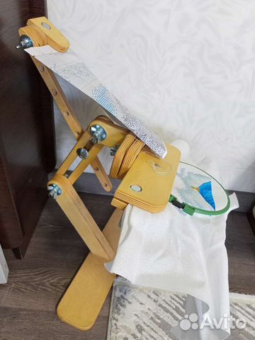 Станок для вышивания диванный