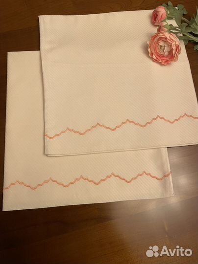 Комплект наволочек 70*70 вышивка/жаккард