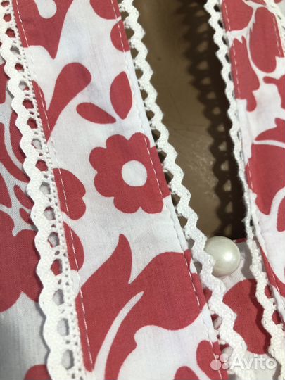 Блузка в красный цветочек