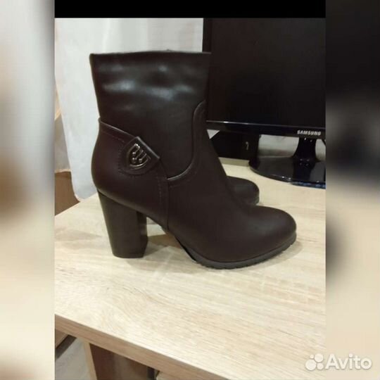 Полуботинки женские