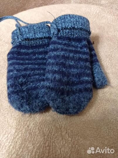 Варежки серые утеплённые на осень