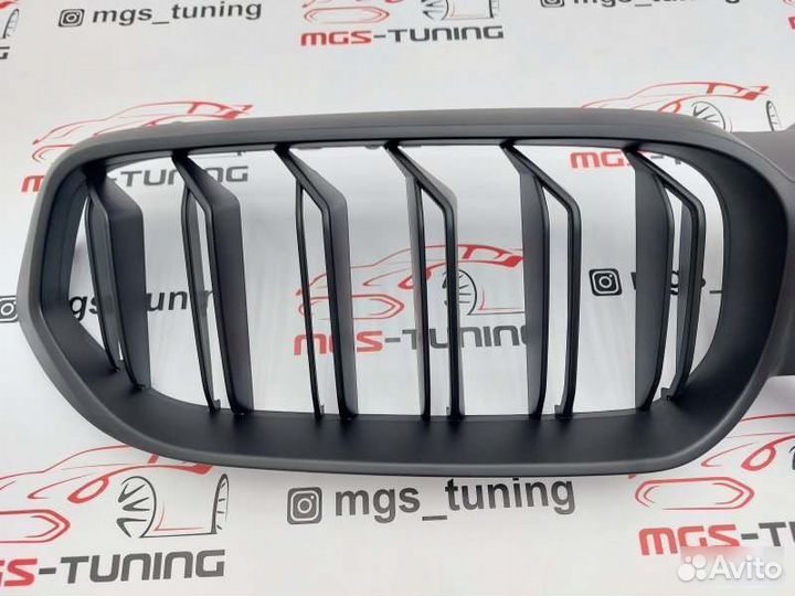 Решетка в стиле M6 черный мат на BMW 6 GT G32 рест