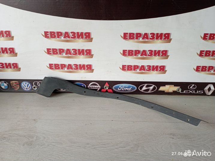 Накладка на крыло задняя левая Lexus Rx350 2010