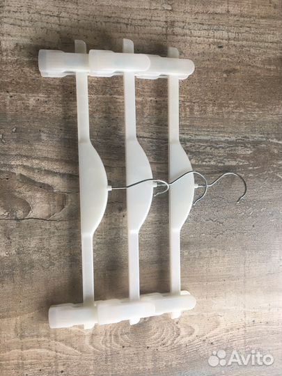 Вешалки с прищепками