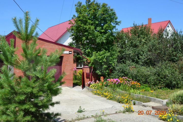 Дом 217,5 м² на участке 7,7 сот.