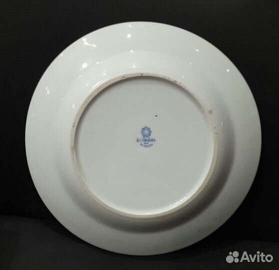 Тарелка И.Е.Кузнецова на Волхове. 1880-1890 г