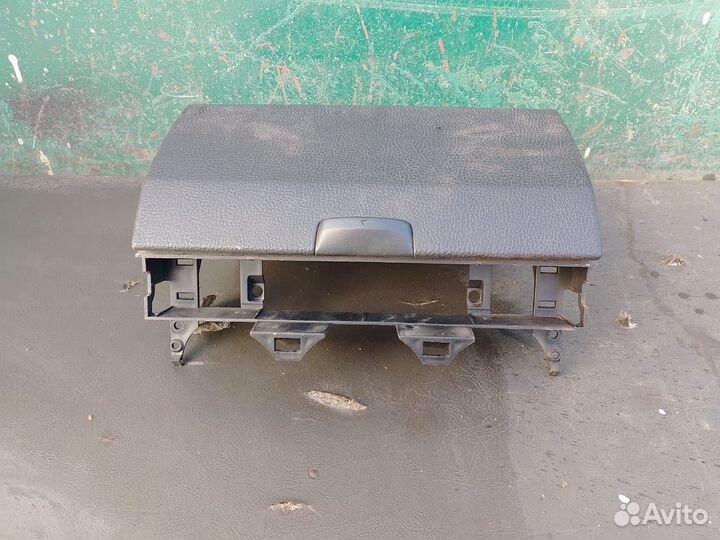 Бардачок торпеды mazda 6 gg