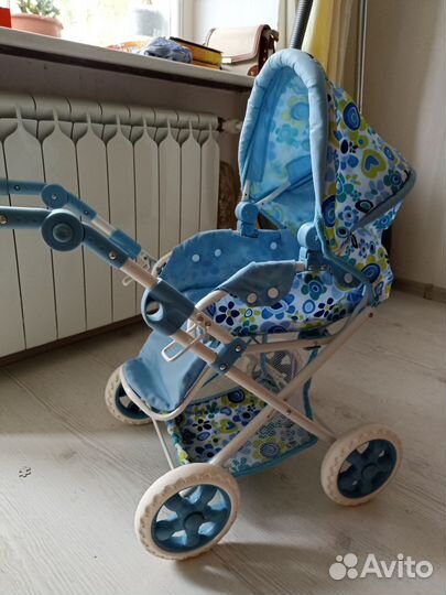 Игрушечная коляска для кукол