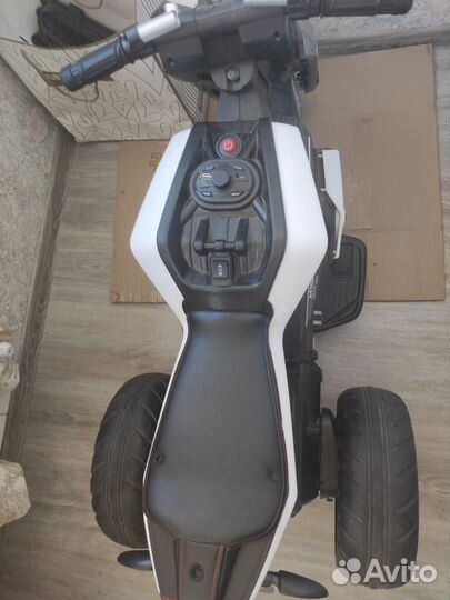 Детские игрушки машины электромобиль