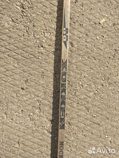 Клюшка хоккейная