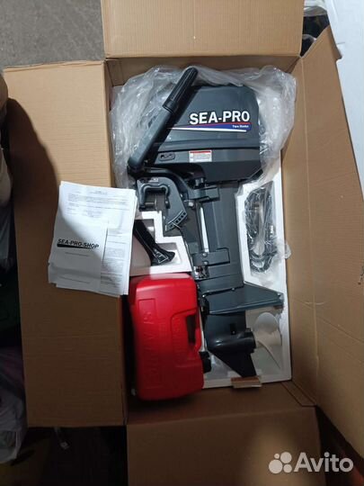 Лодка с мотором