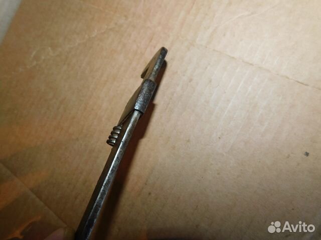 Старинный, миниатюрный, разводной ключ возможно