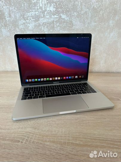 Macbook Pro 13 2016 2.0GHz 16GB RAM 512GB SSD