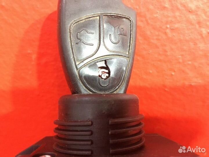 Замок зажигания Mercedes-Benz E-Class W211 M271941