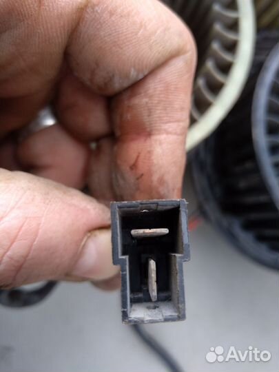 Моторчик отопителя для VW Passat (B4) 1994-1996