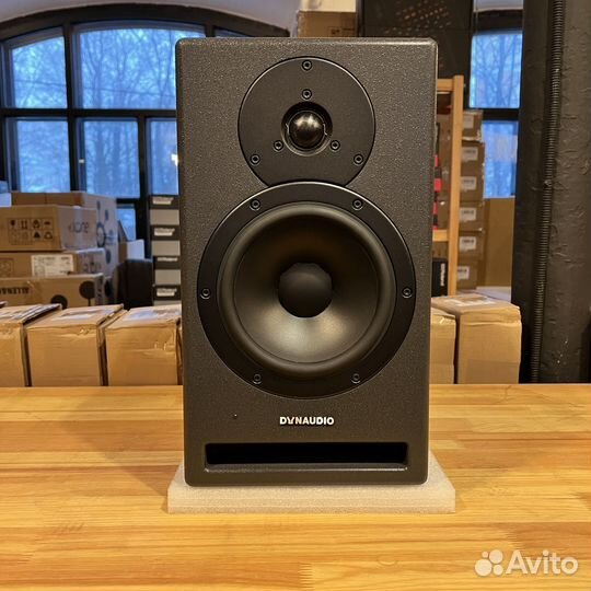 Dynaudio Core 7