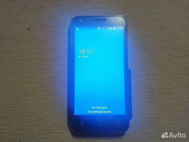Alcatel PIXI 3(4.5) 4027D, 4 ГБ