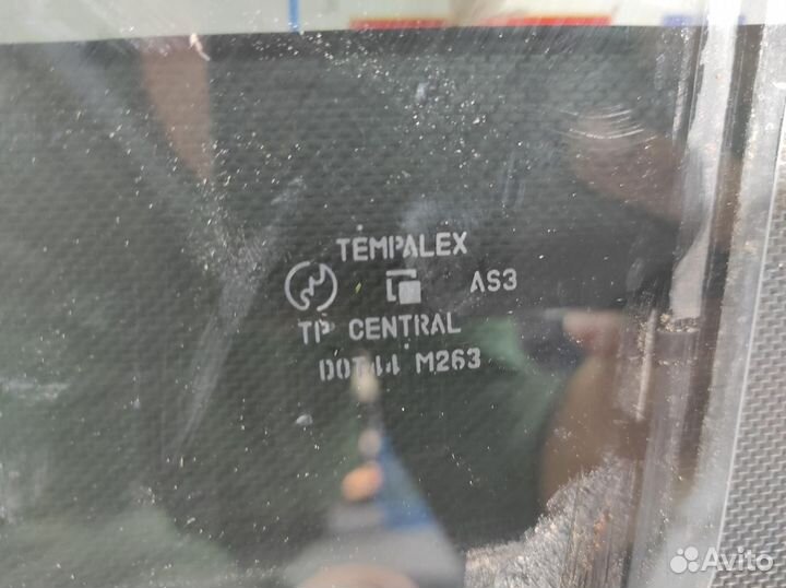 Стекло двери задней правой Infiniti FX-35 (S50) 82