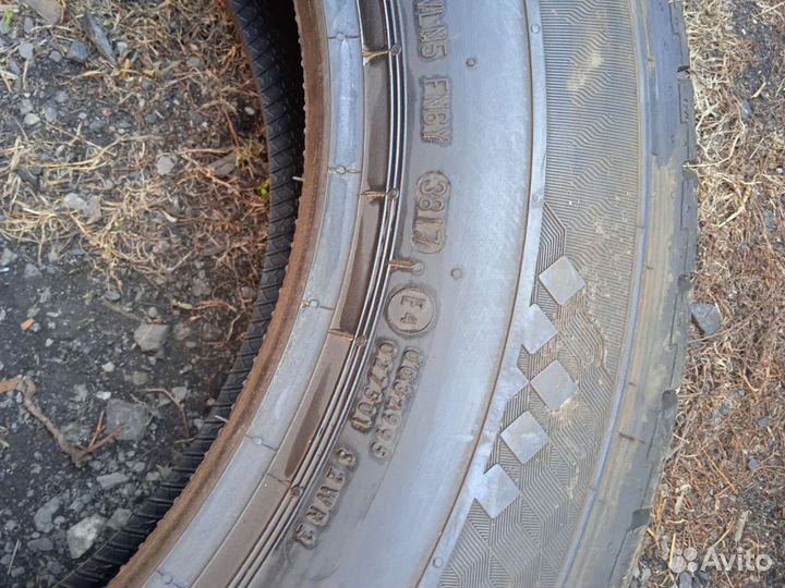 Продам резину (6 шт) 