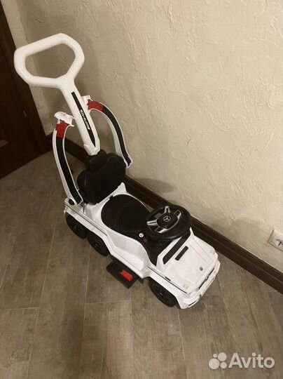 Электромобиль каталка толокар Mercedes белый