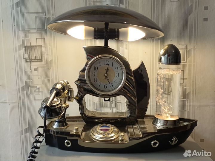 Телефон настольный