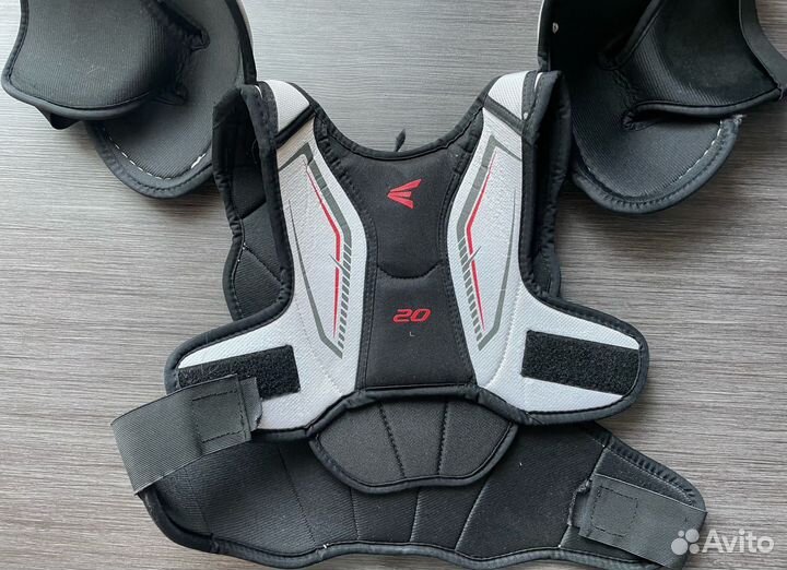 Хоккейный нагрудник Easton synergy 20 L Jr