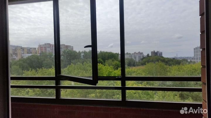 Алюминевая конструкция с новостройки