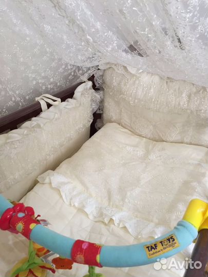 Детская кроватка