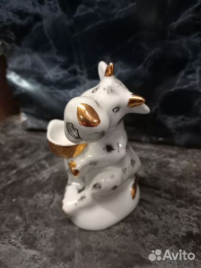 Статуэтки фарфоровые (животные)