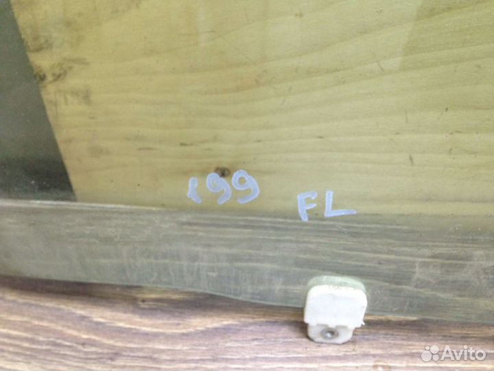 Стекло двери переднее левое Mitsubishi Outlander