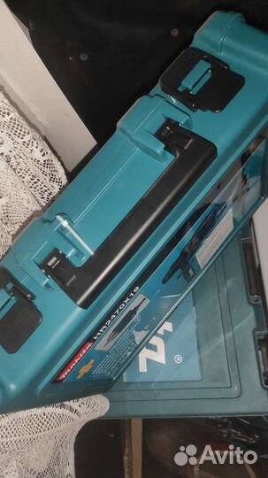 Перфоратор Makita hr2470x19
